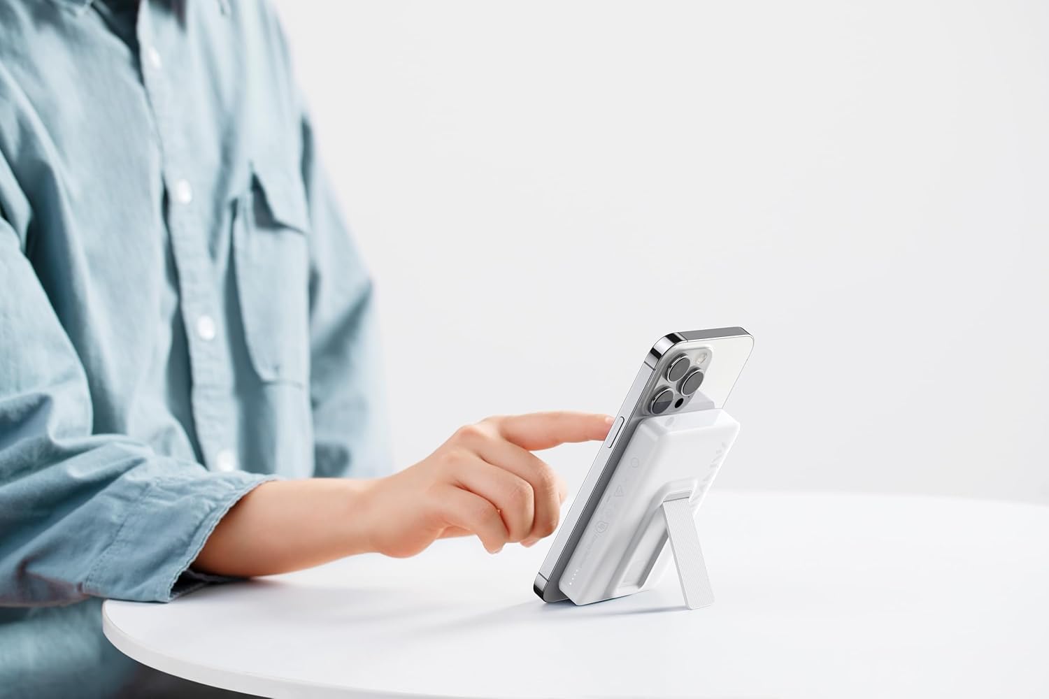 MAGNETIC WIRELESS MAGSAFE POWERBANK - Tech Tribes